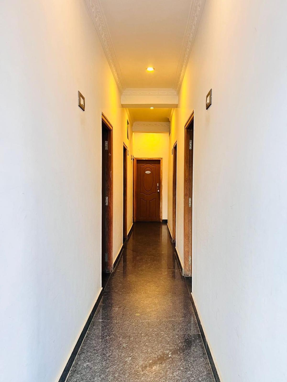 Hotel Hk Residency *