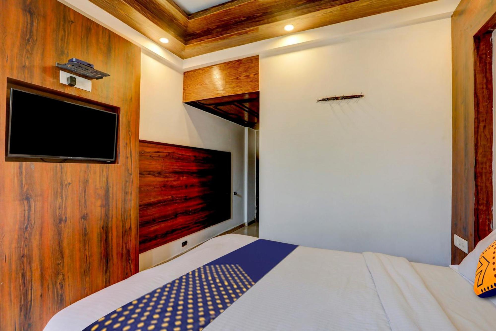 O Rajdhani Group Of 3* Mysore