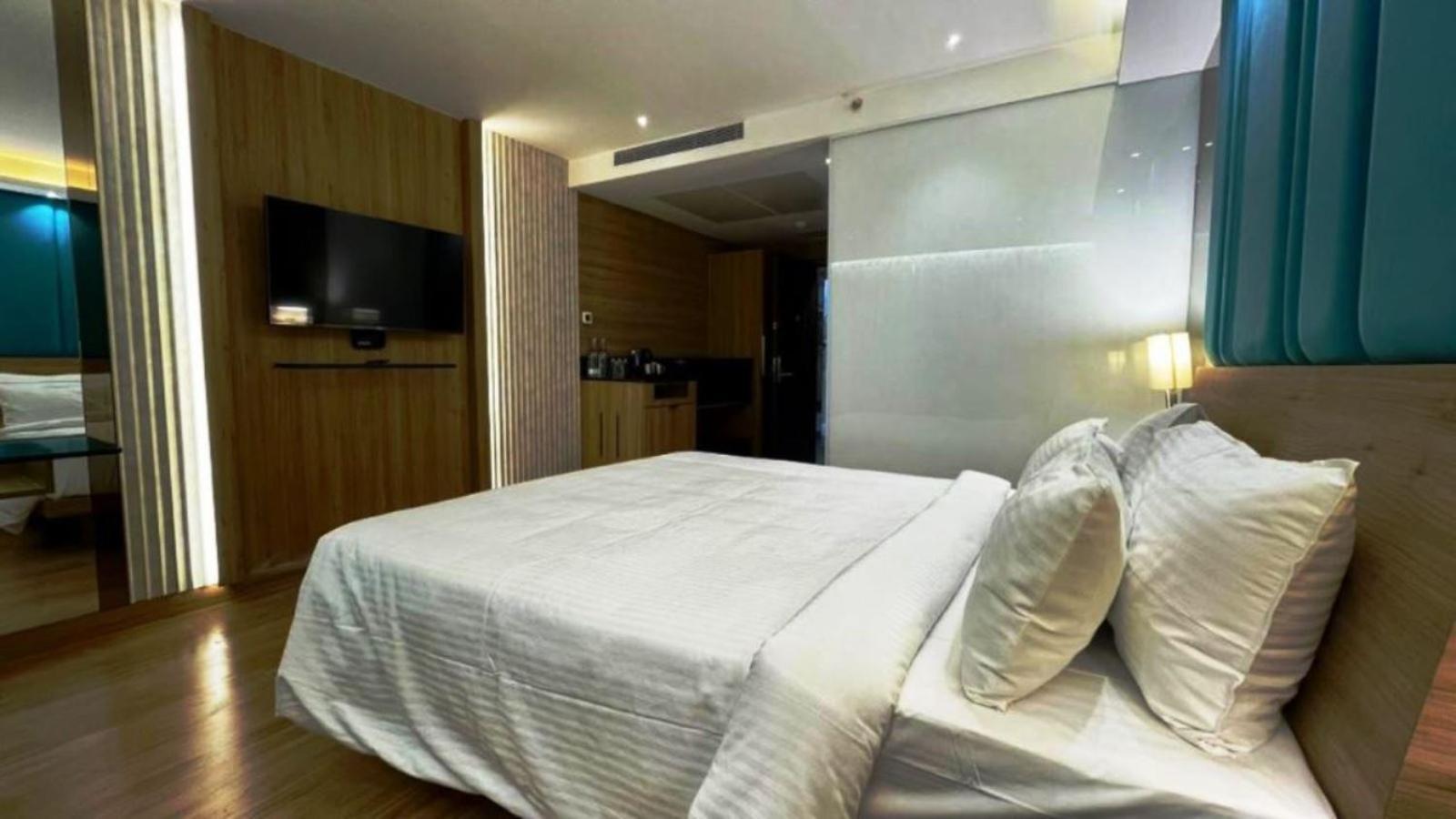 Hotel Roopa Elite 4*