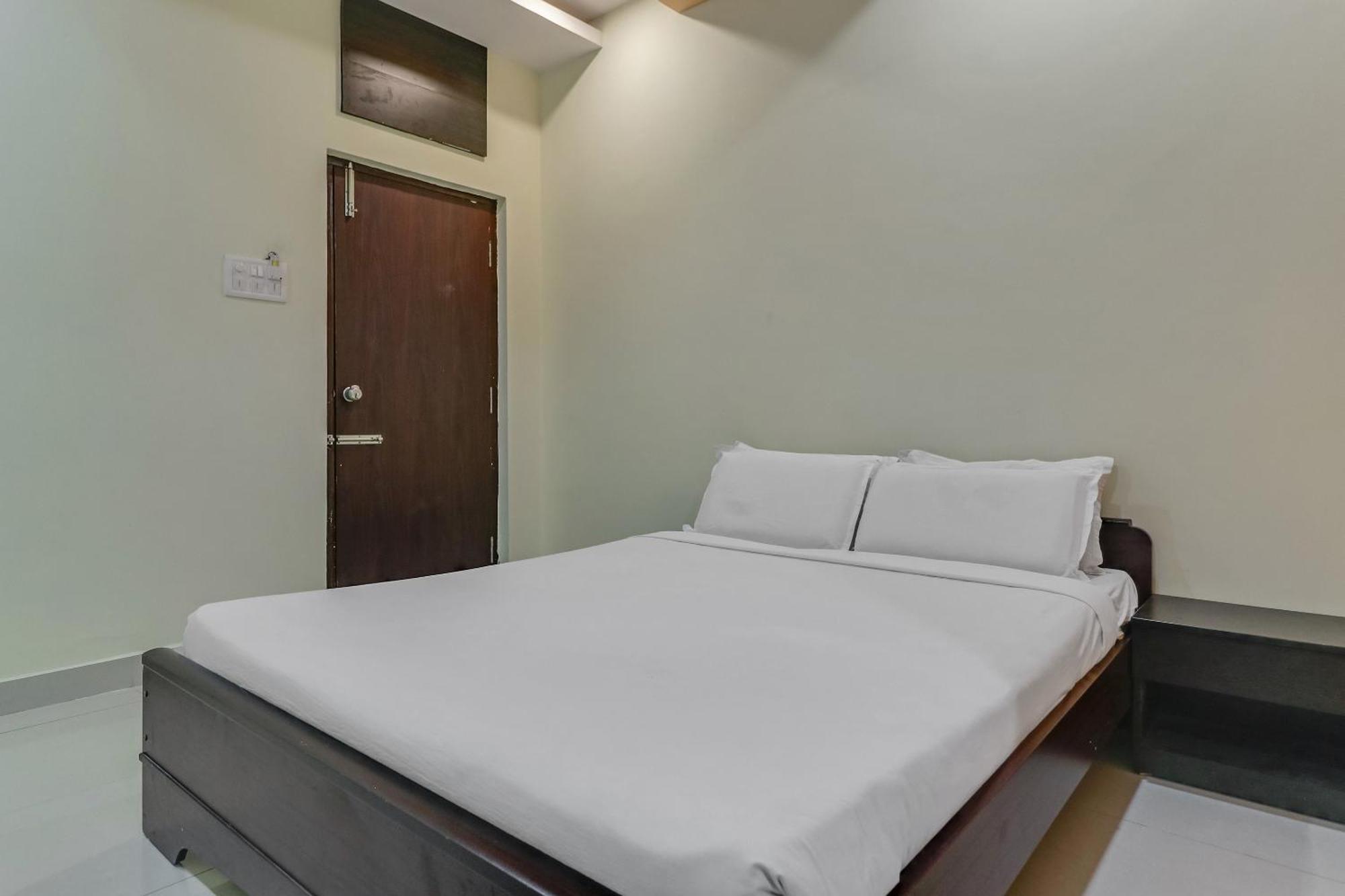Hotel Spot On Pratham Residency 2*