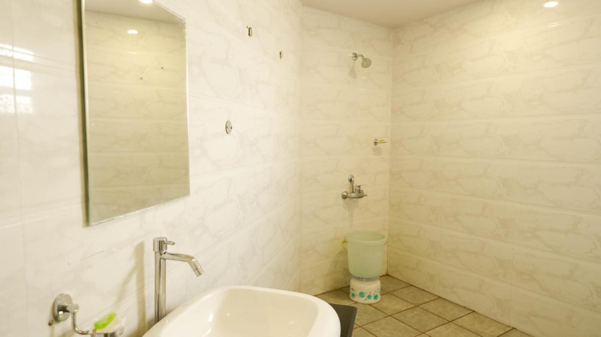 Hotel Yuvraj Signature 2*