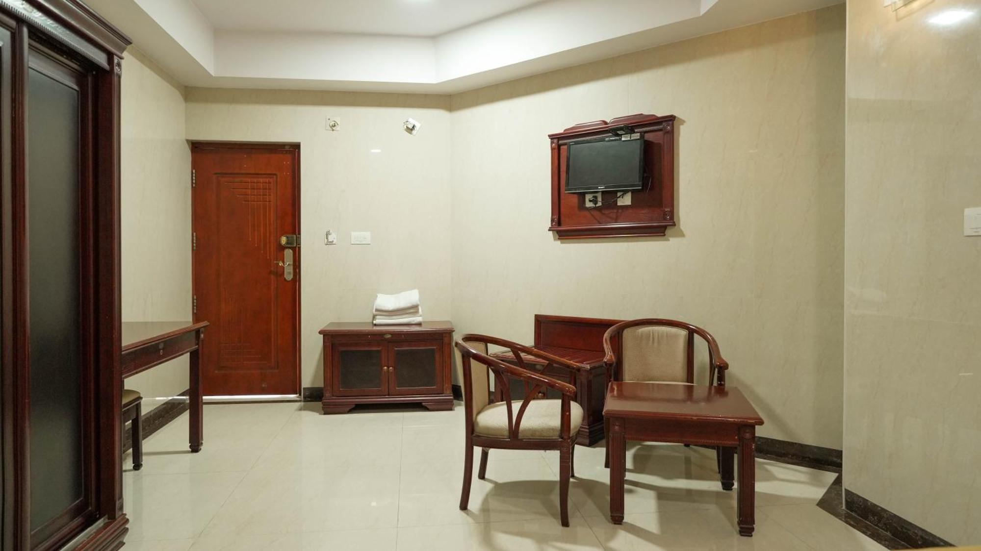 Hotel Yuvraj Signature 2*