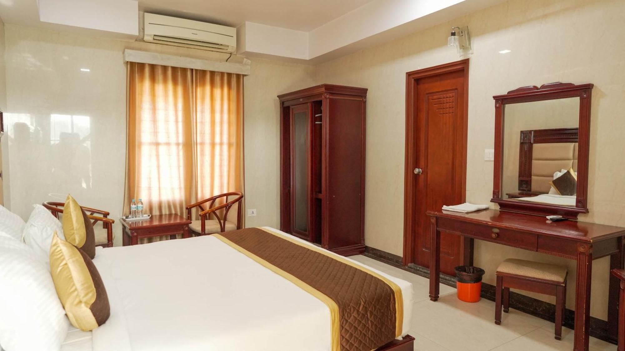 Yuvraj Signature Hotel