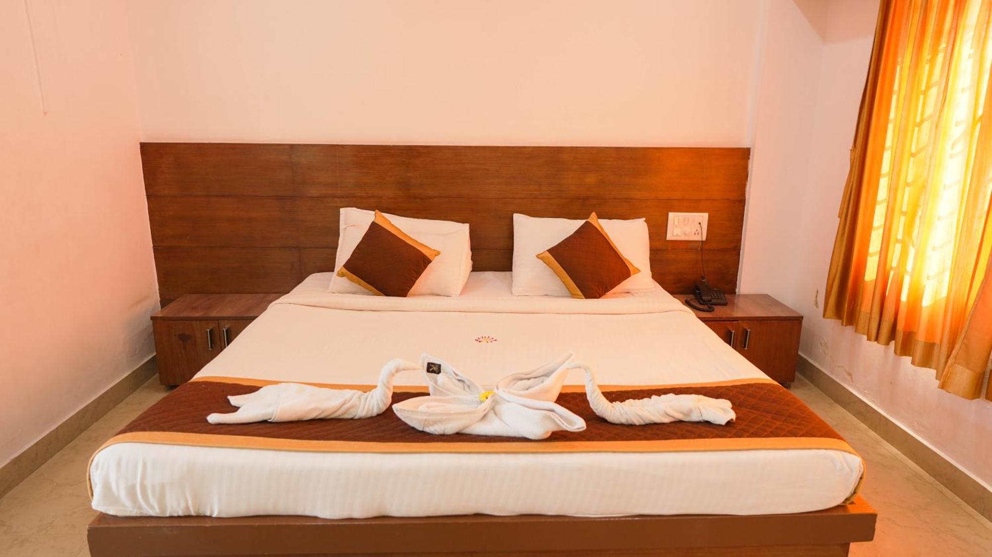 Yashaswi Comforts Hotel 3*