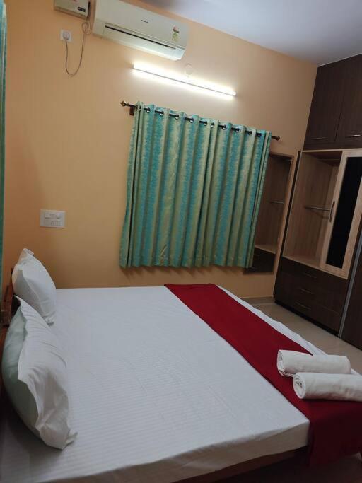 S R Luxurious Fully Ac 3 Bhk Bunglow Holiday home Mysore