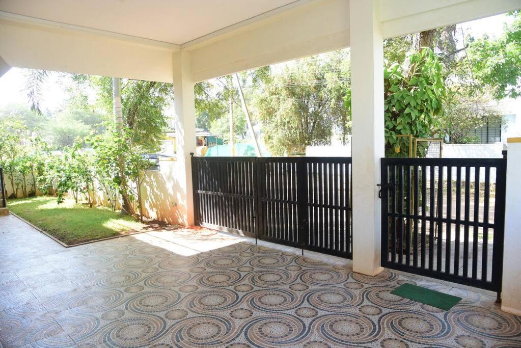 S R Luxurious Fully Ac 3 Bhk Bunglow Holiday home