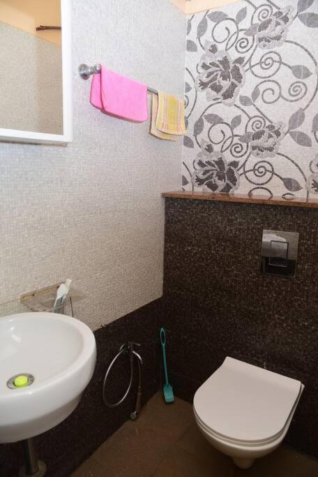 S R Luxurious Fully Ac 3 Bhk Bunglow * Mysore