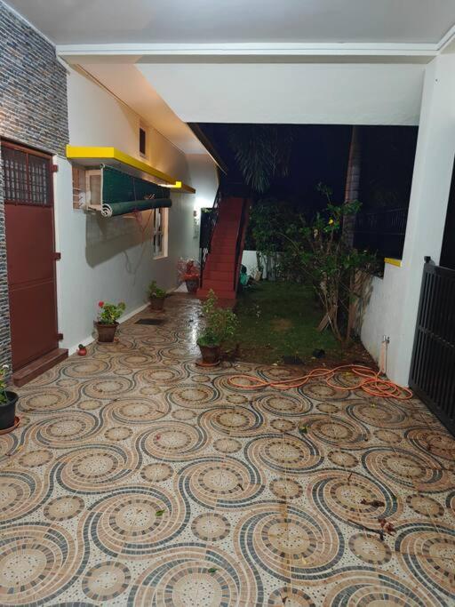 S R Luxurious Fully Ac 3 Bhk Bunglow Holiday home Mysore