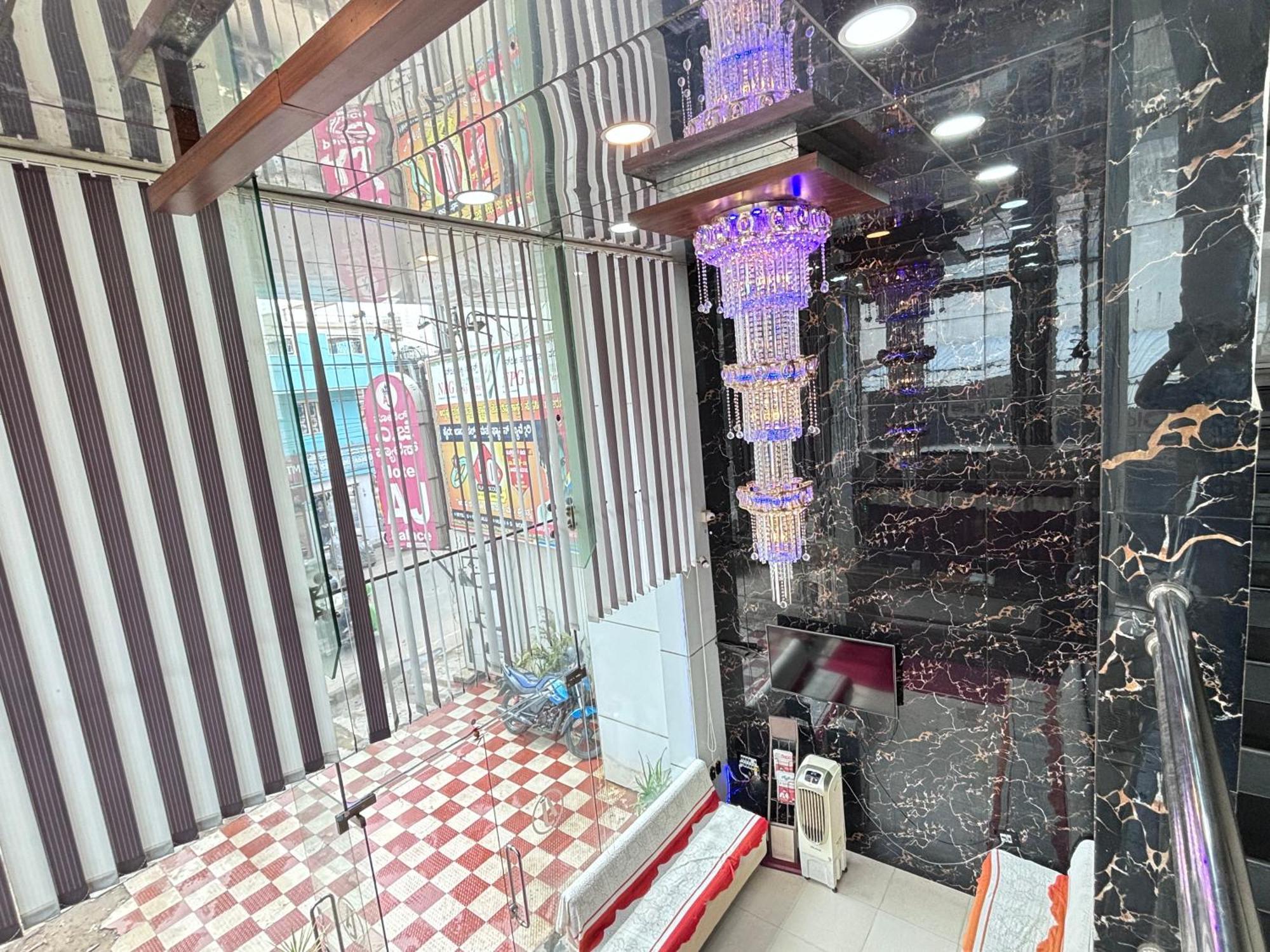 Aj Palace Hotel 3*