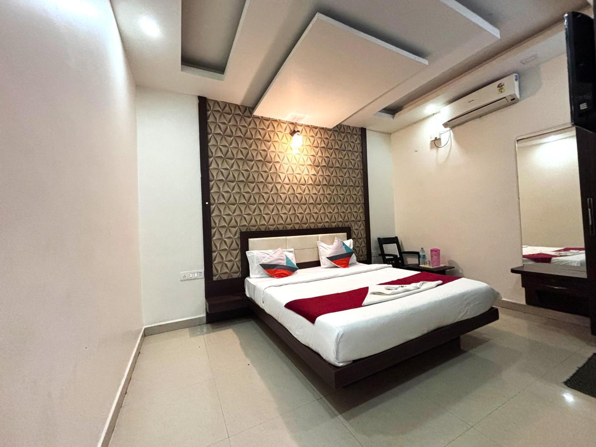 Aj Palace Mysore