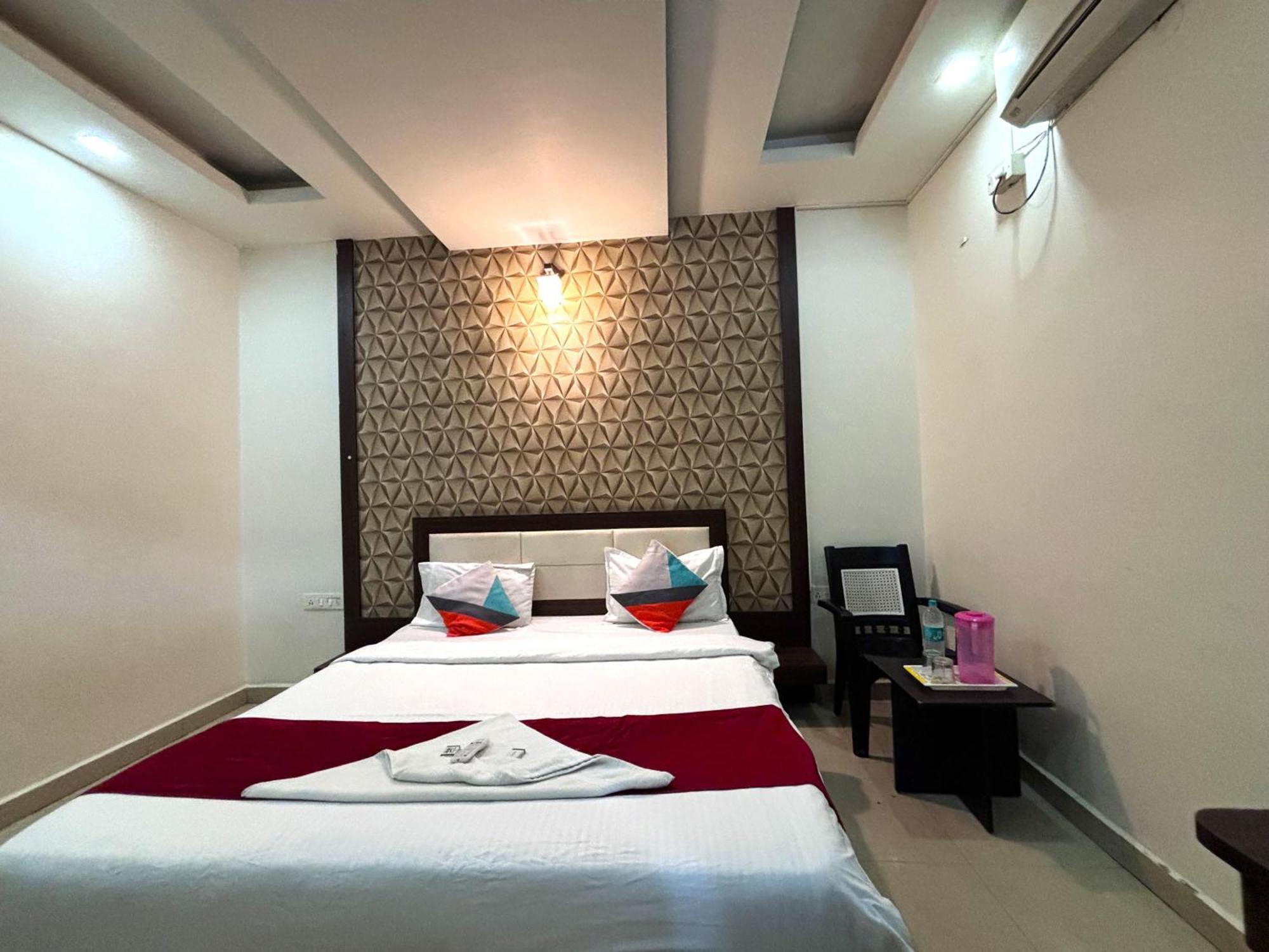 Aj Palace Hotel