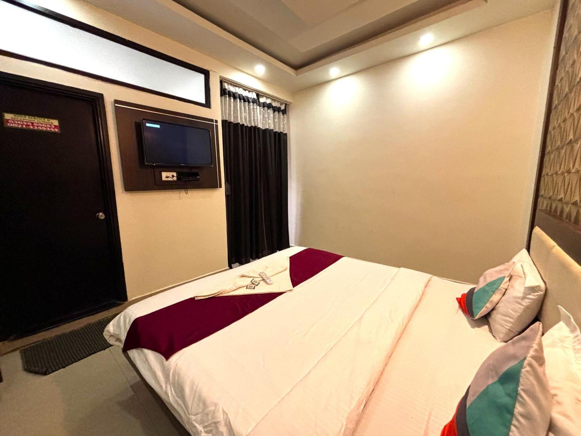Hotel Aj Palace 3*