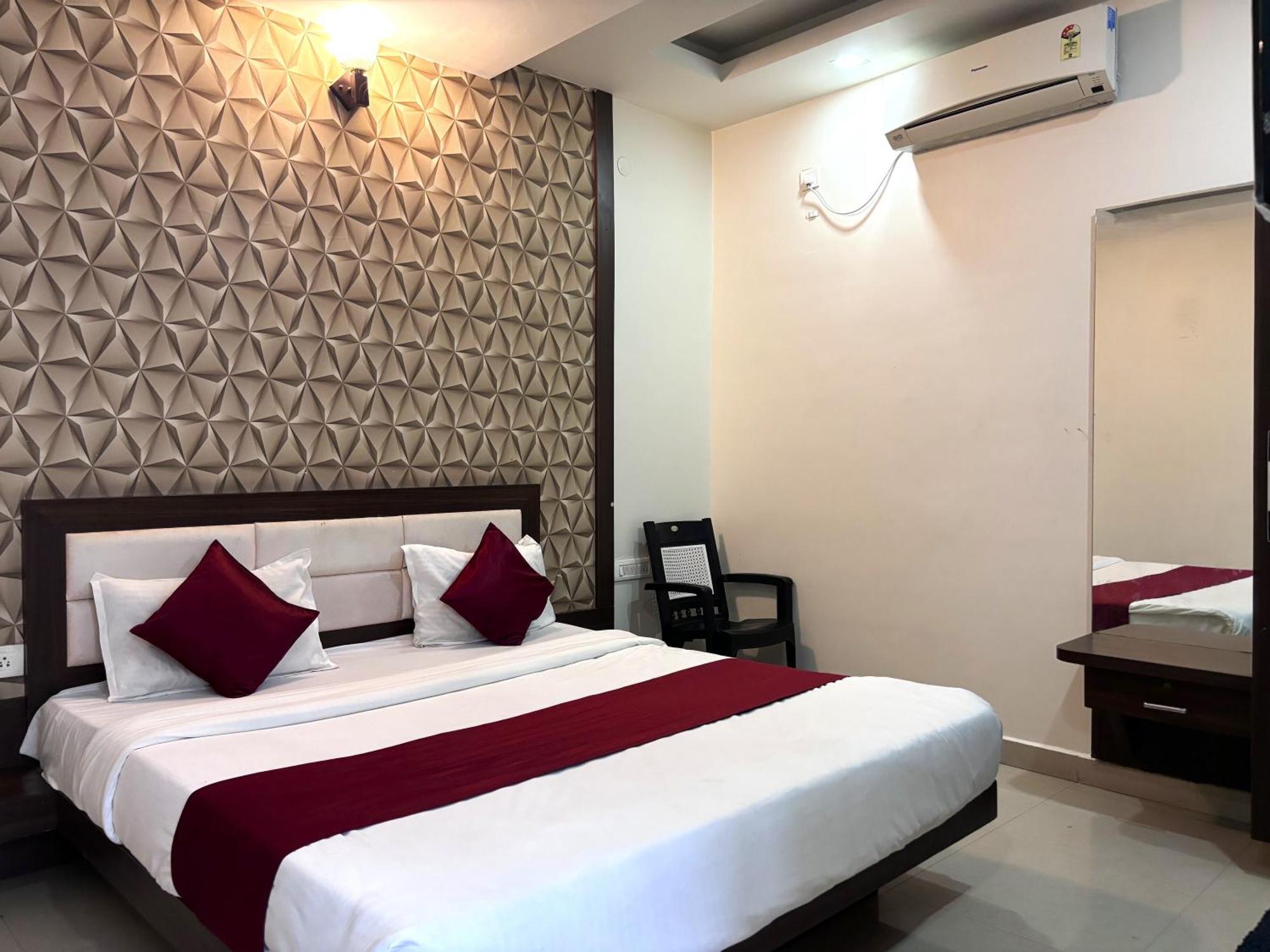 Hotel Aj Palace Mysore