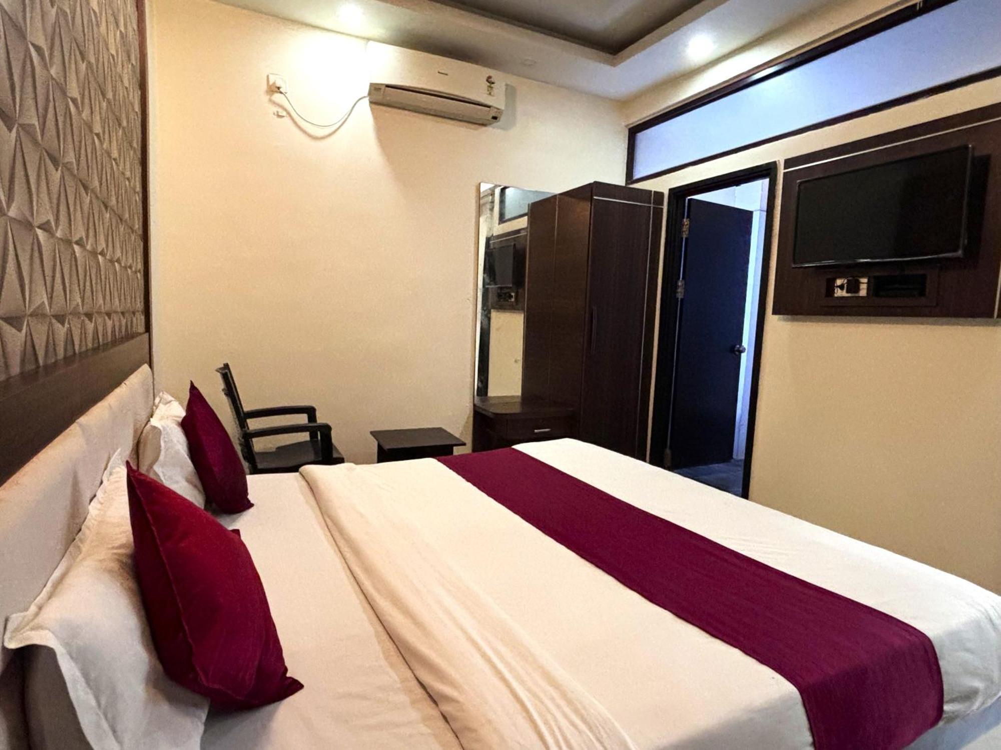 Aj Palace Hotel 3*