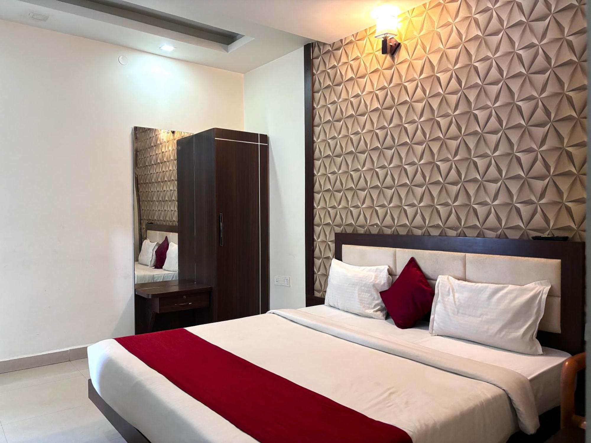 Hotel Aj Palace 3*