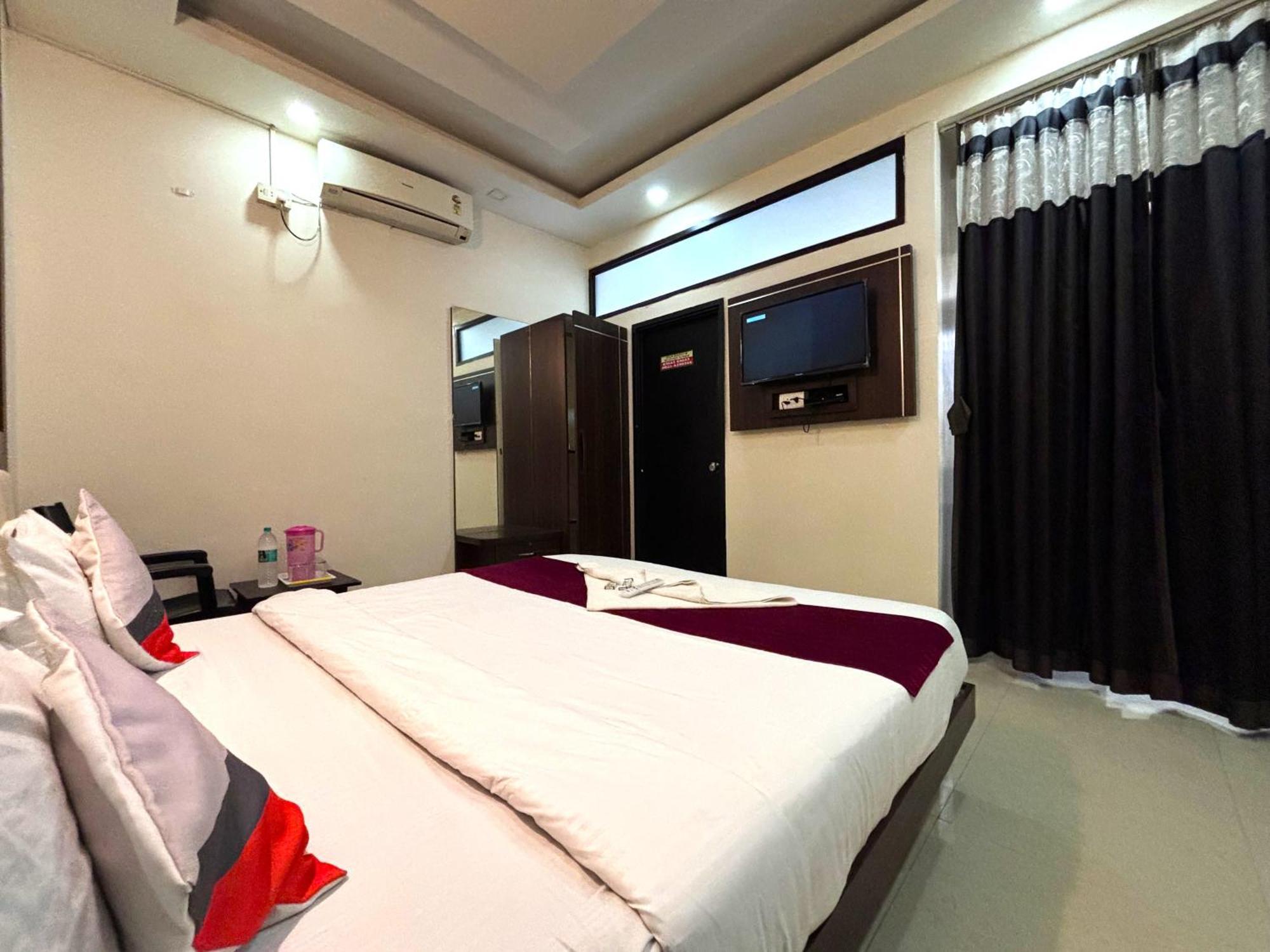 Aj Palace Mysore