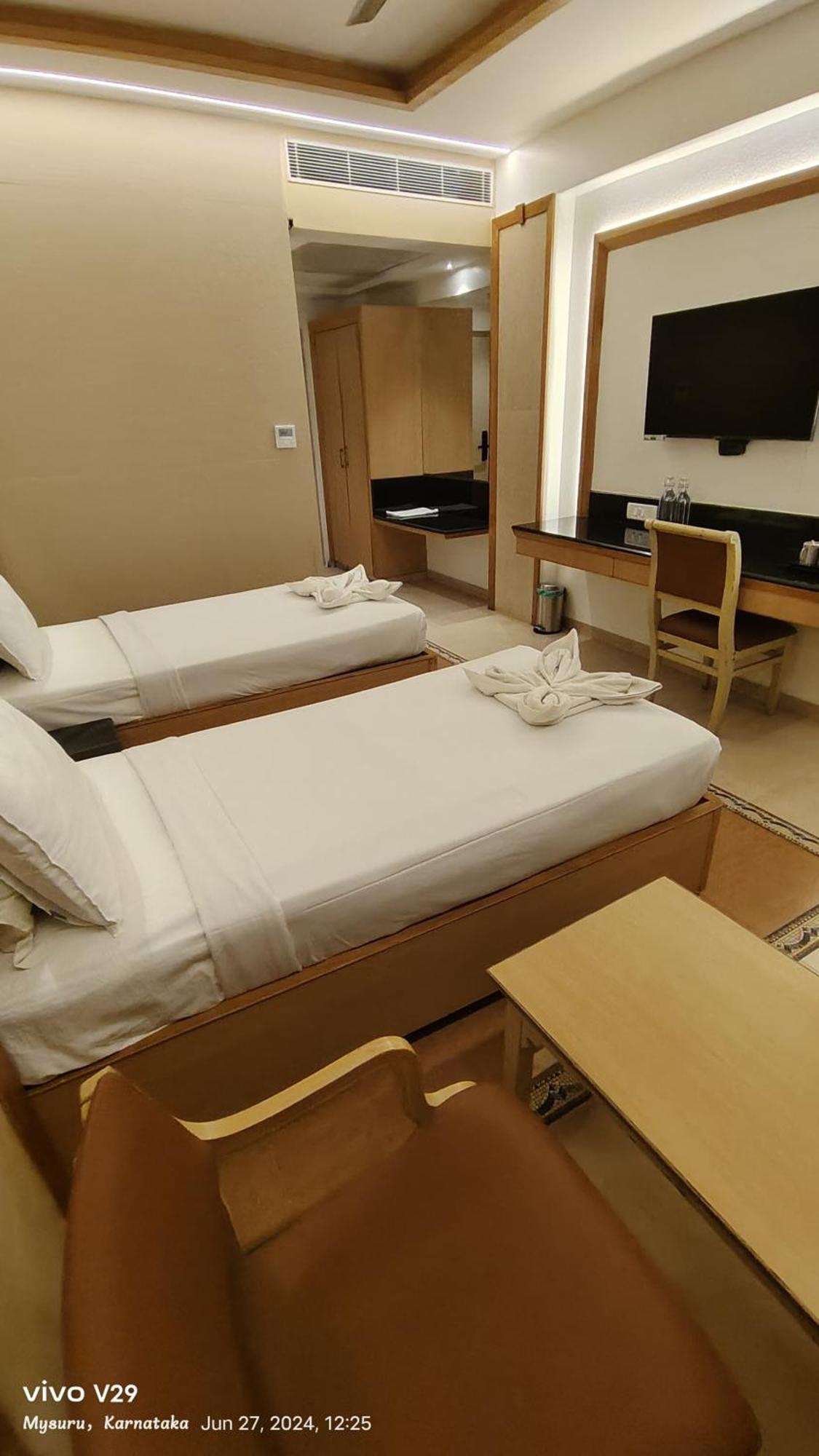 Hotel Roopa Mysore