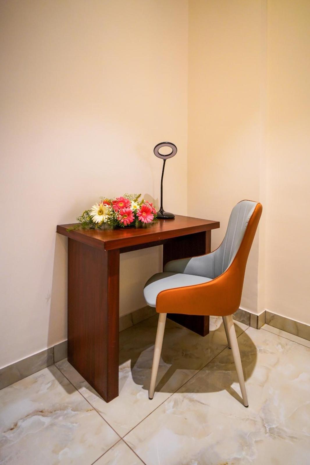 V One Hotel Yathin Hotel