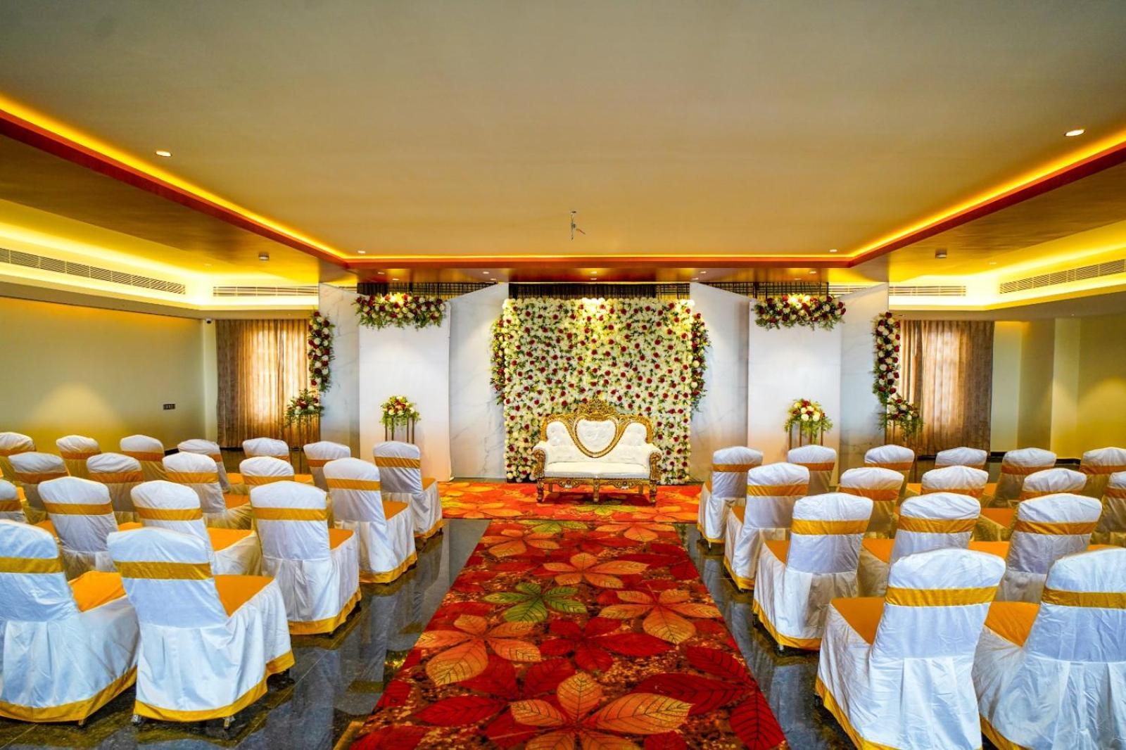 V One Hotel Yathin Hotel 4*