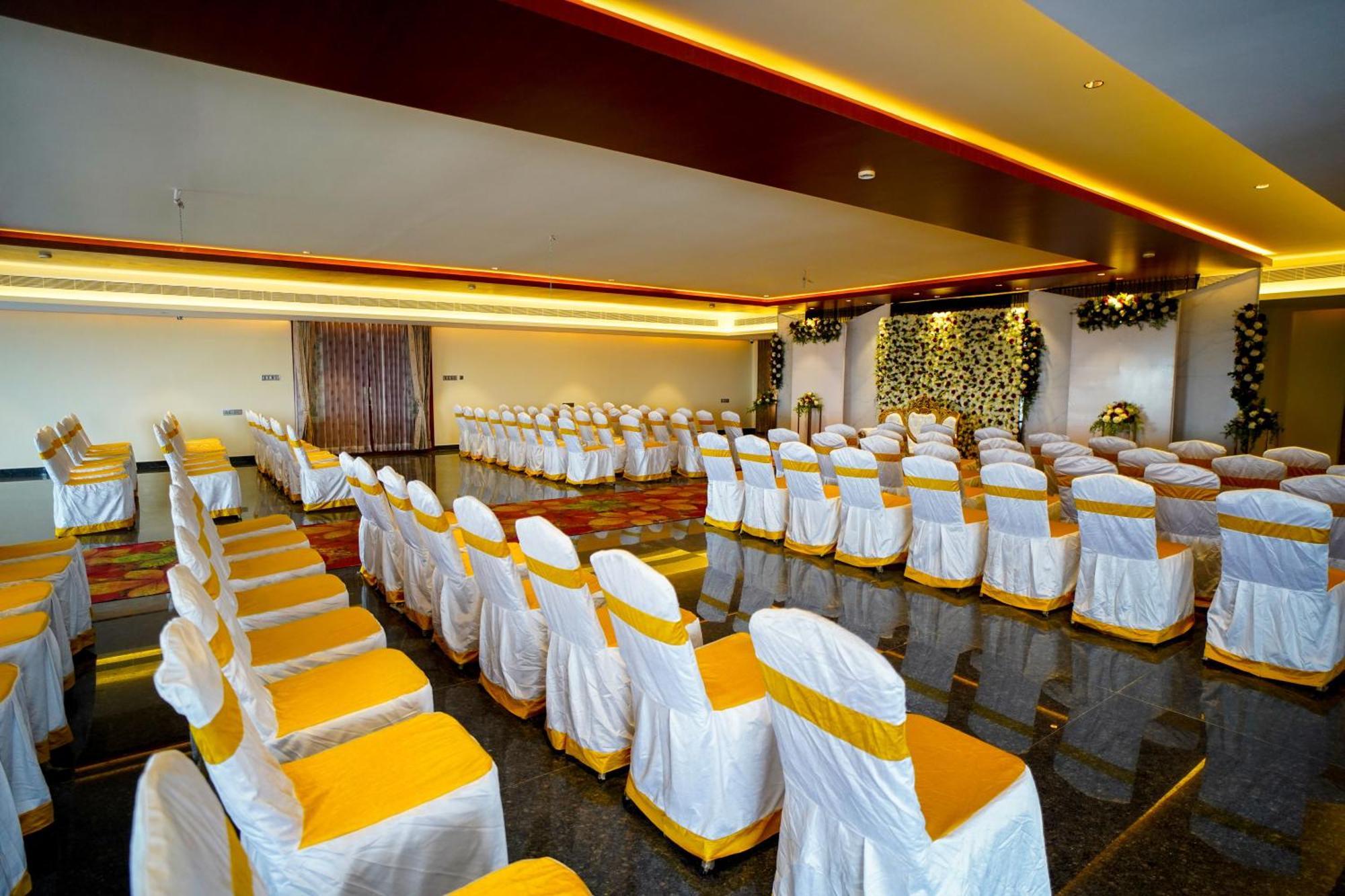 V One Hotel Yathin 4*