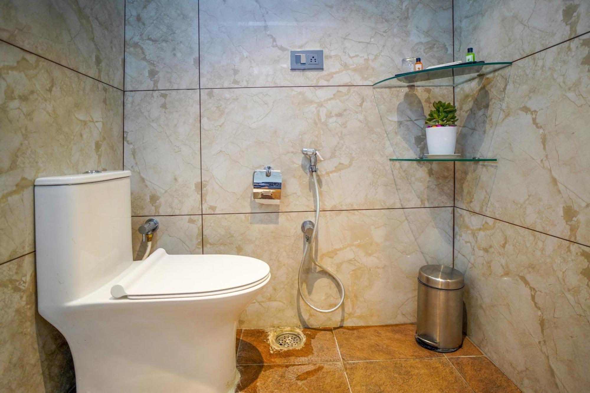 Hotel V One Hotel Yathin