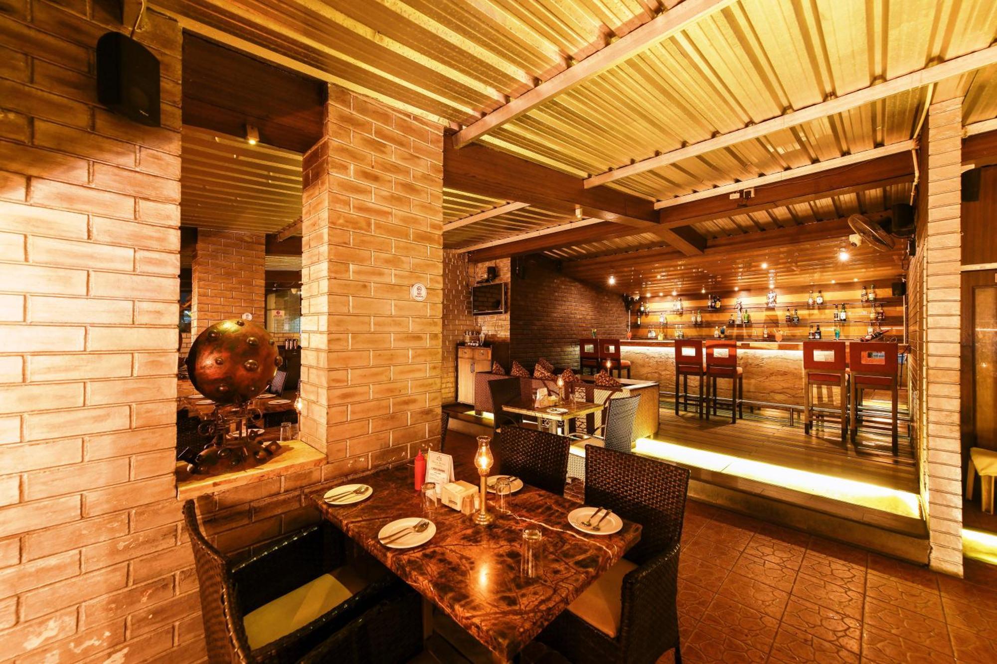 Roopa 3* Mysore