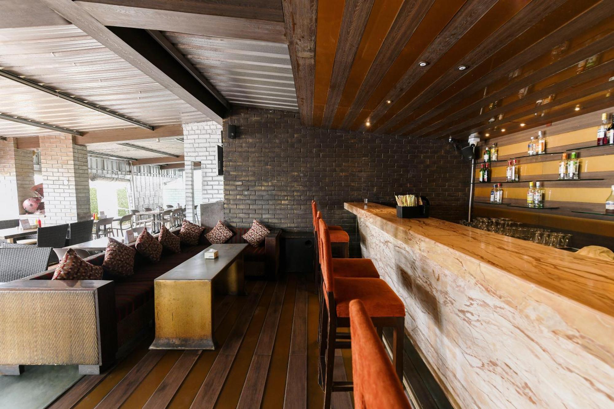 Roopa 3* Mysore