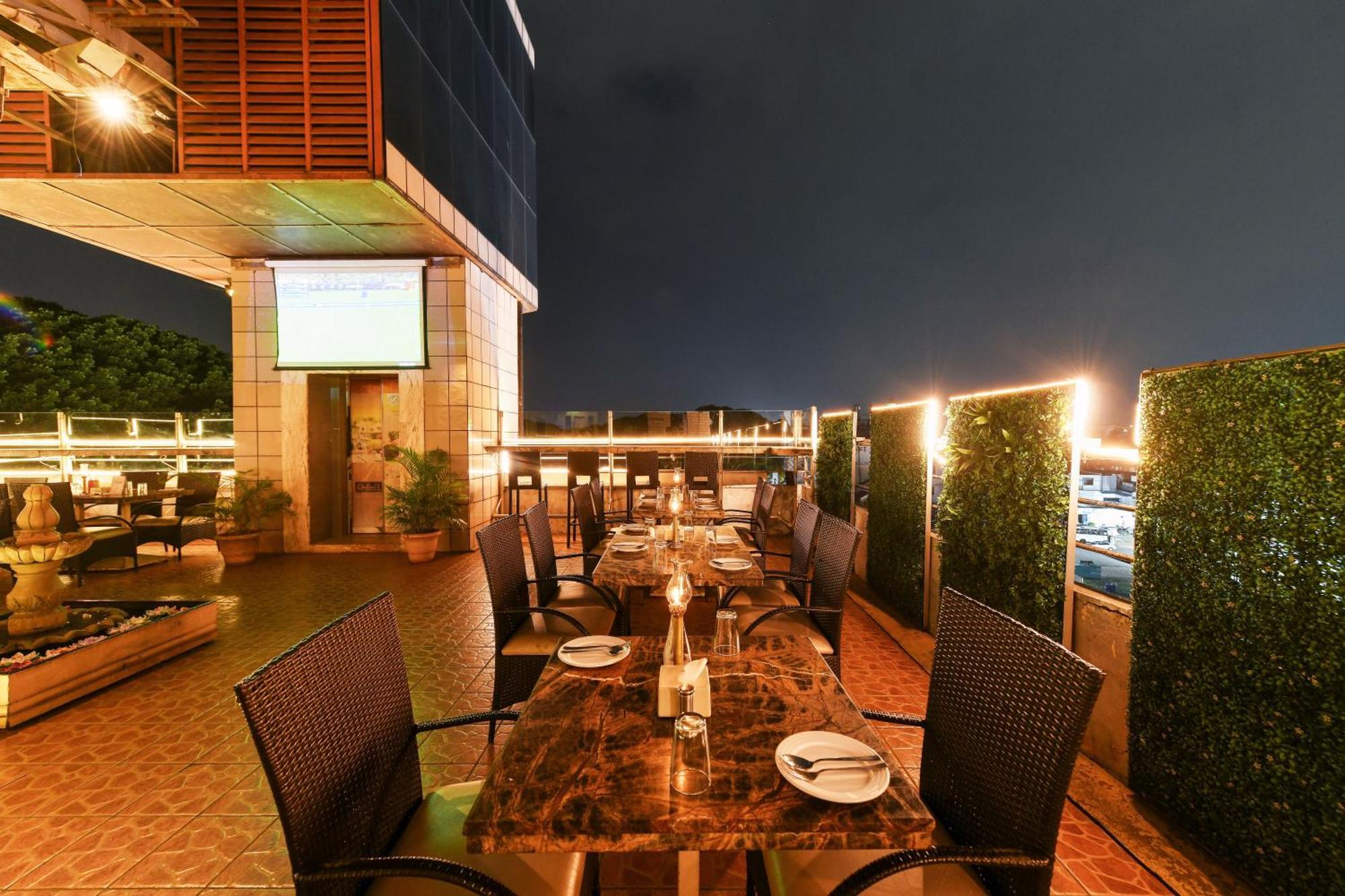 Hotel Roopa