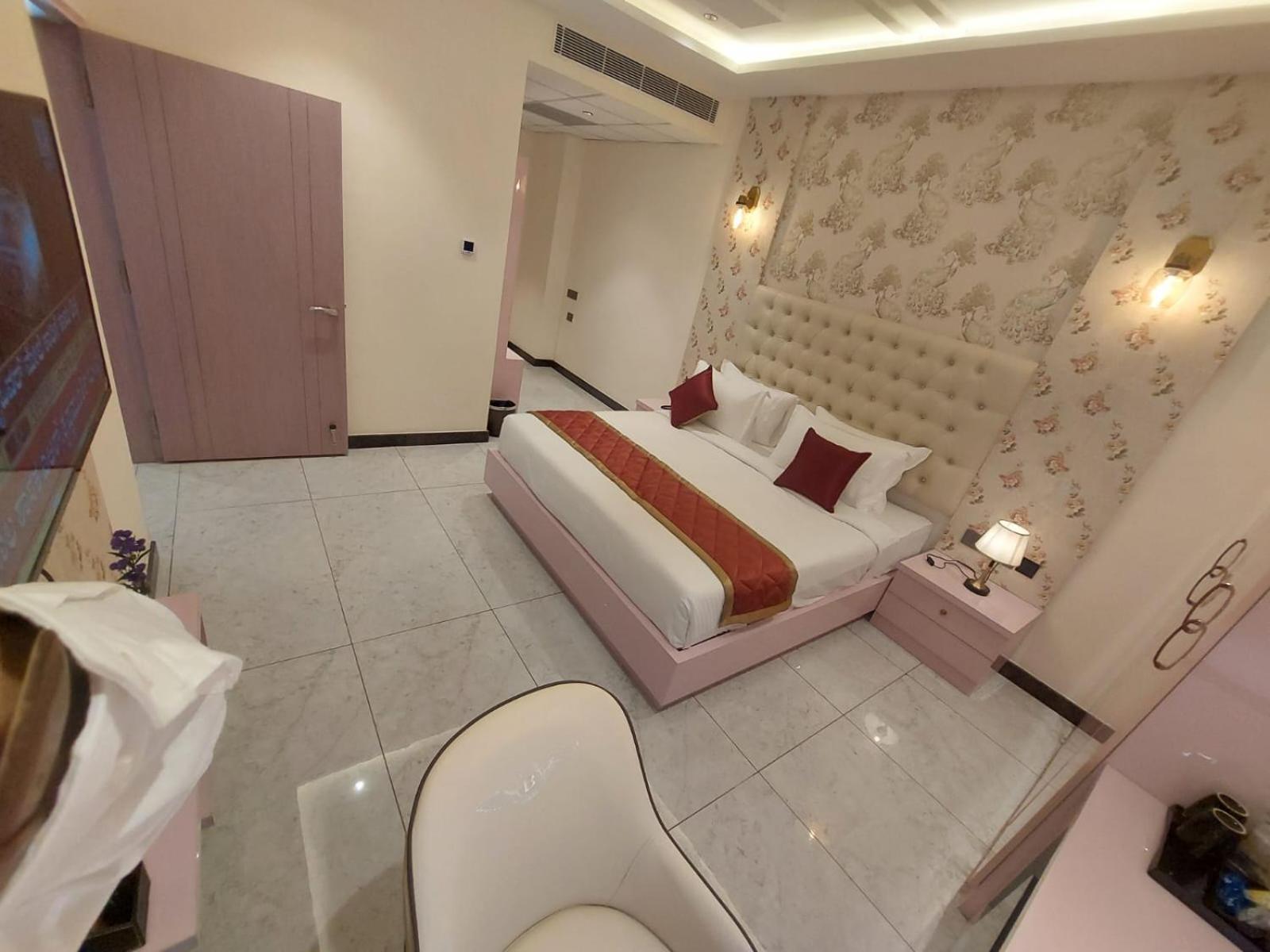Hotel V One Hotel Yathin 4*