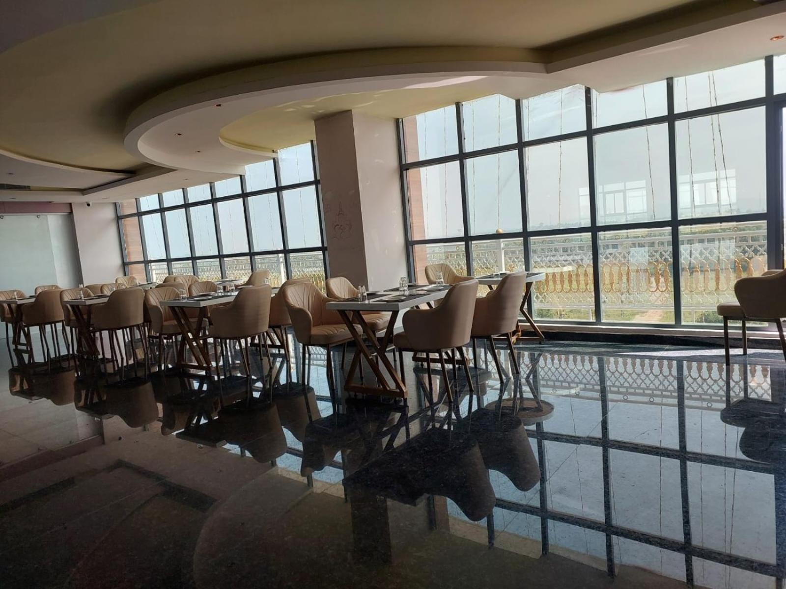 V One Hotel Yathin Hotel