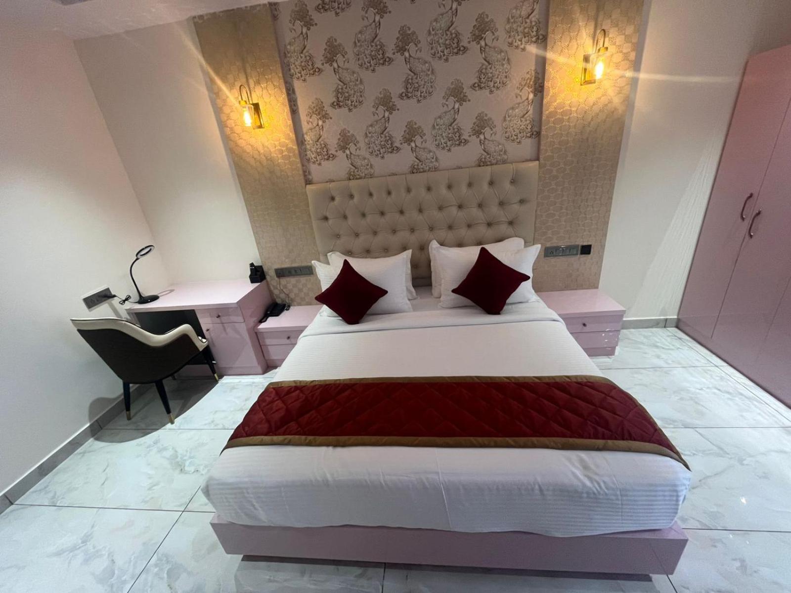 V One Hotel Yathin Hotel 4*