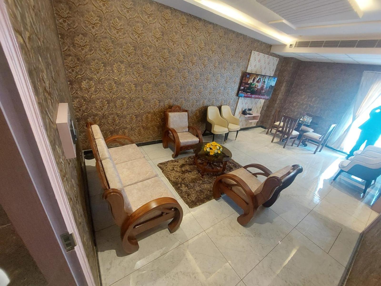 V One Hotel Yathin 4*