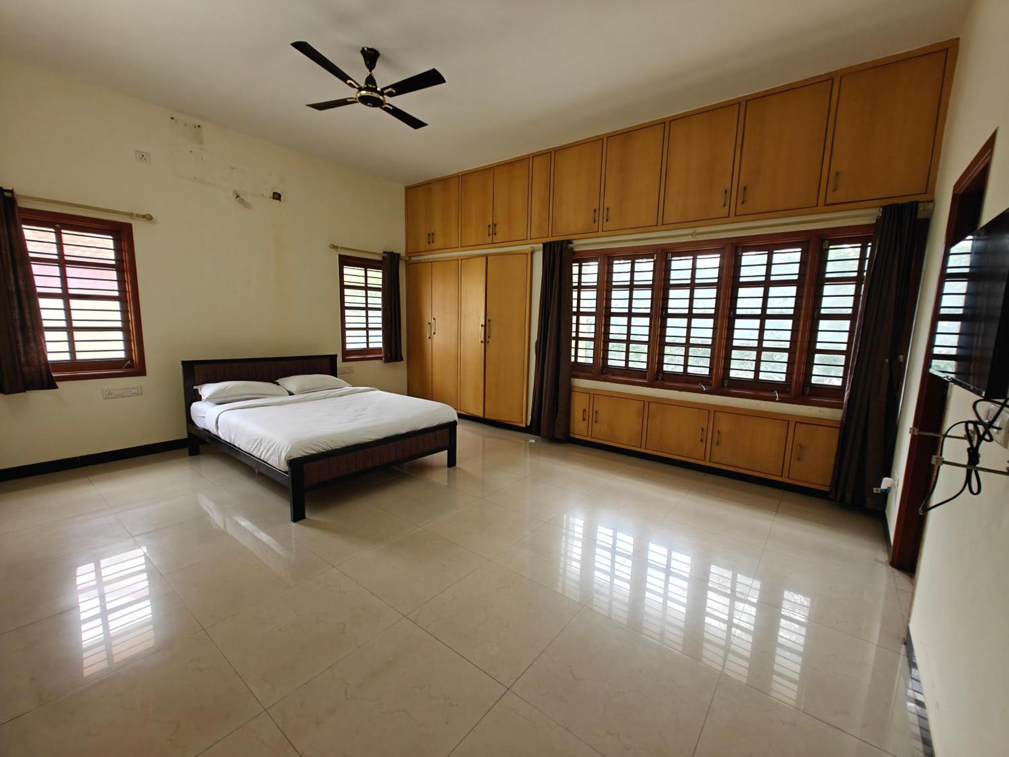 6bhk Luxury *
