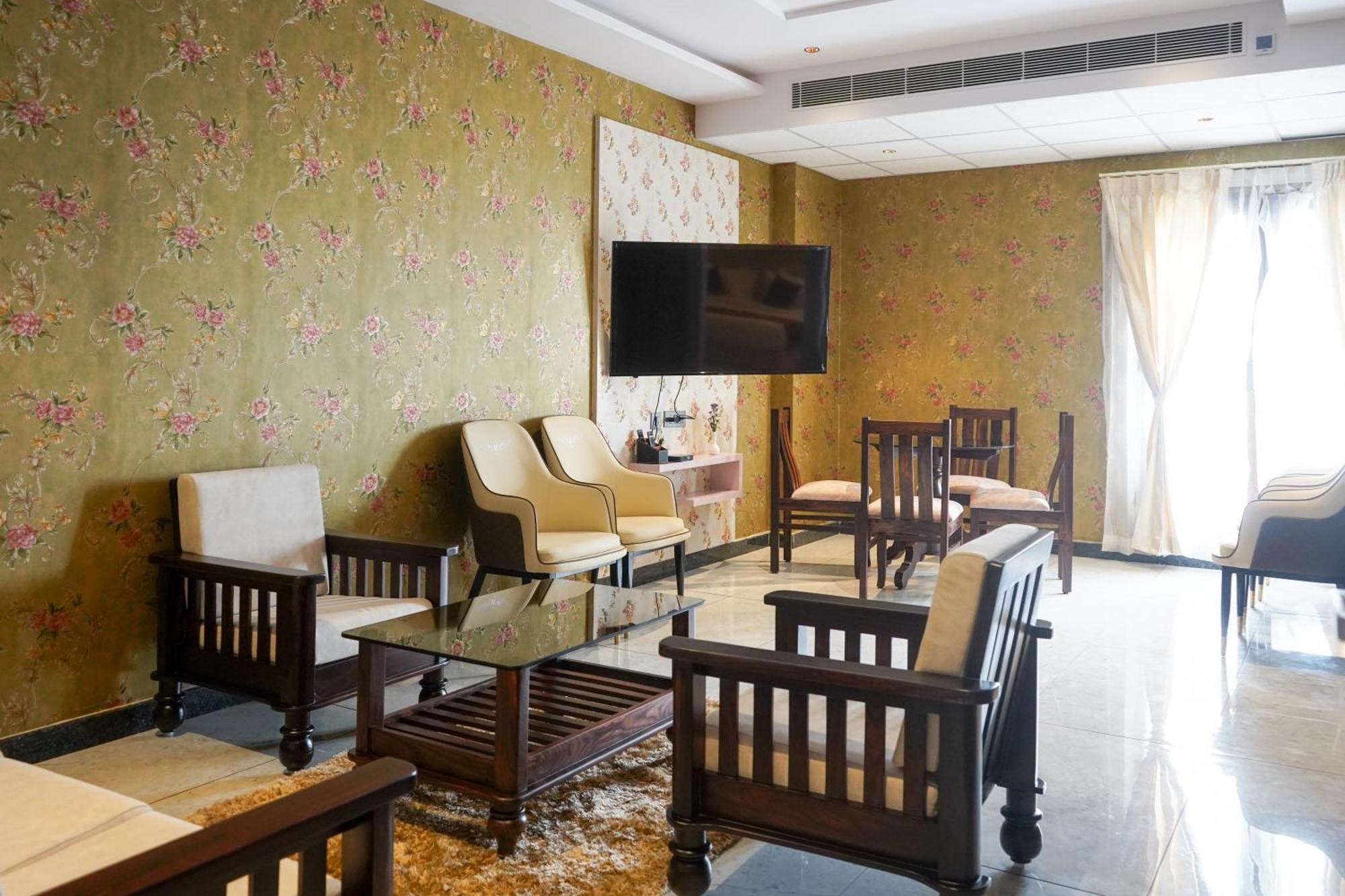 Hotel V One Hotel Yathin 4*