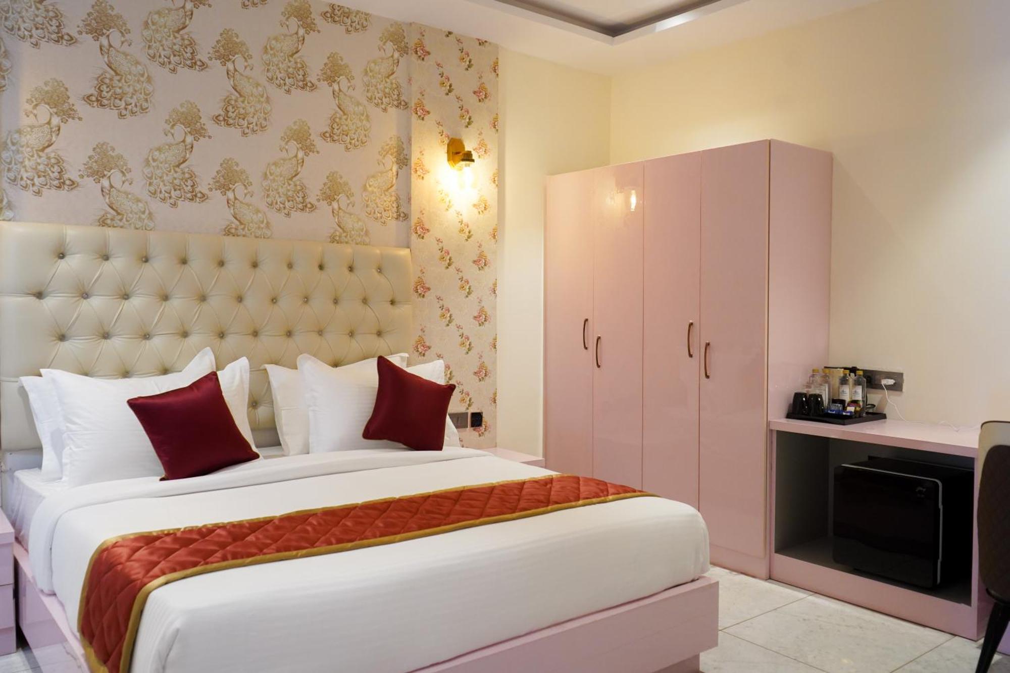 V One Hotel Yathin Hotel