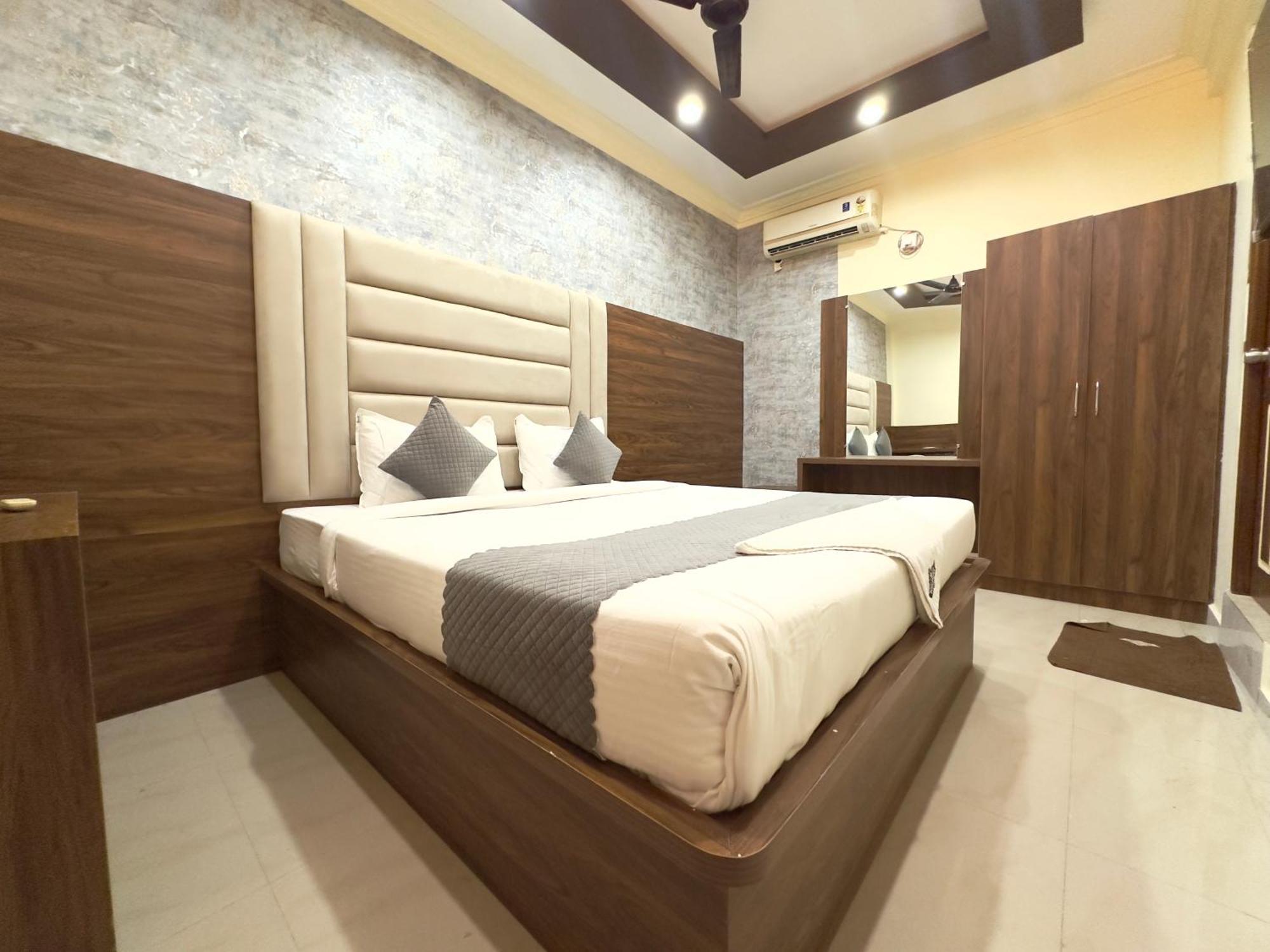 Hotel Boss Palace