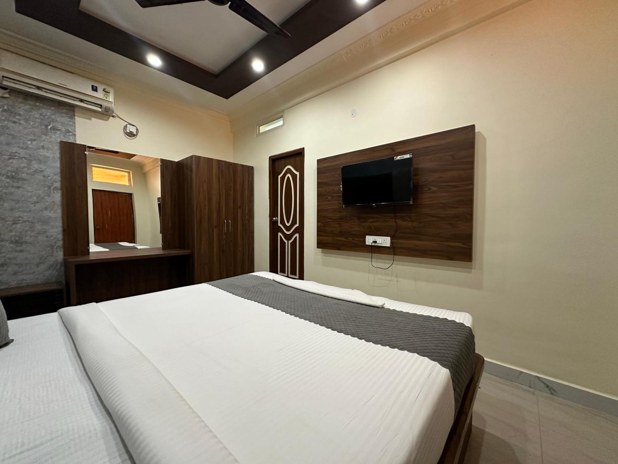 Boss Palace Hotel Mysore