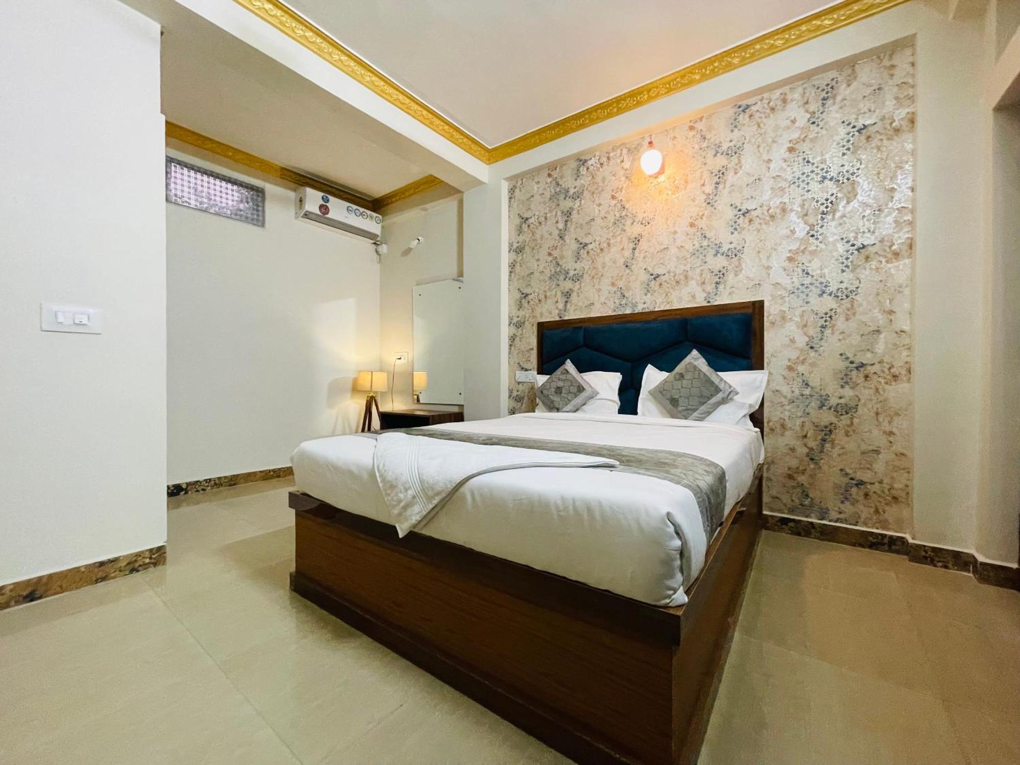 Boss Palace Hotel Mysore