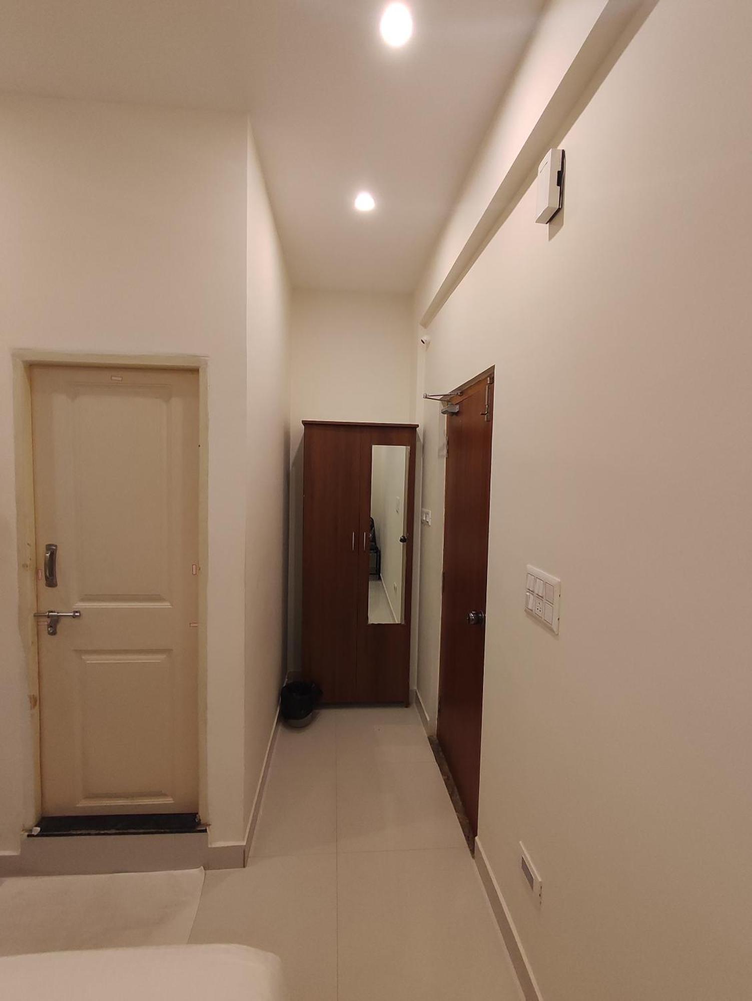 Hotel Mitra & Retreat