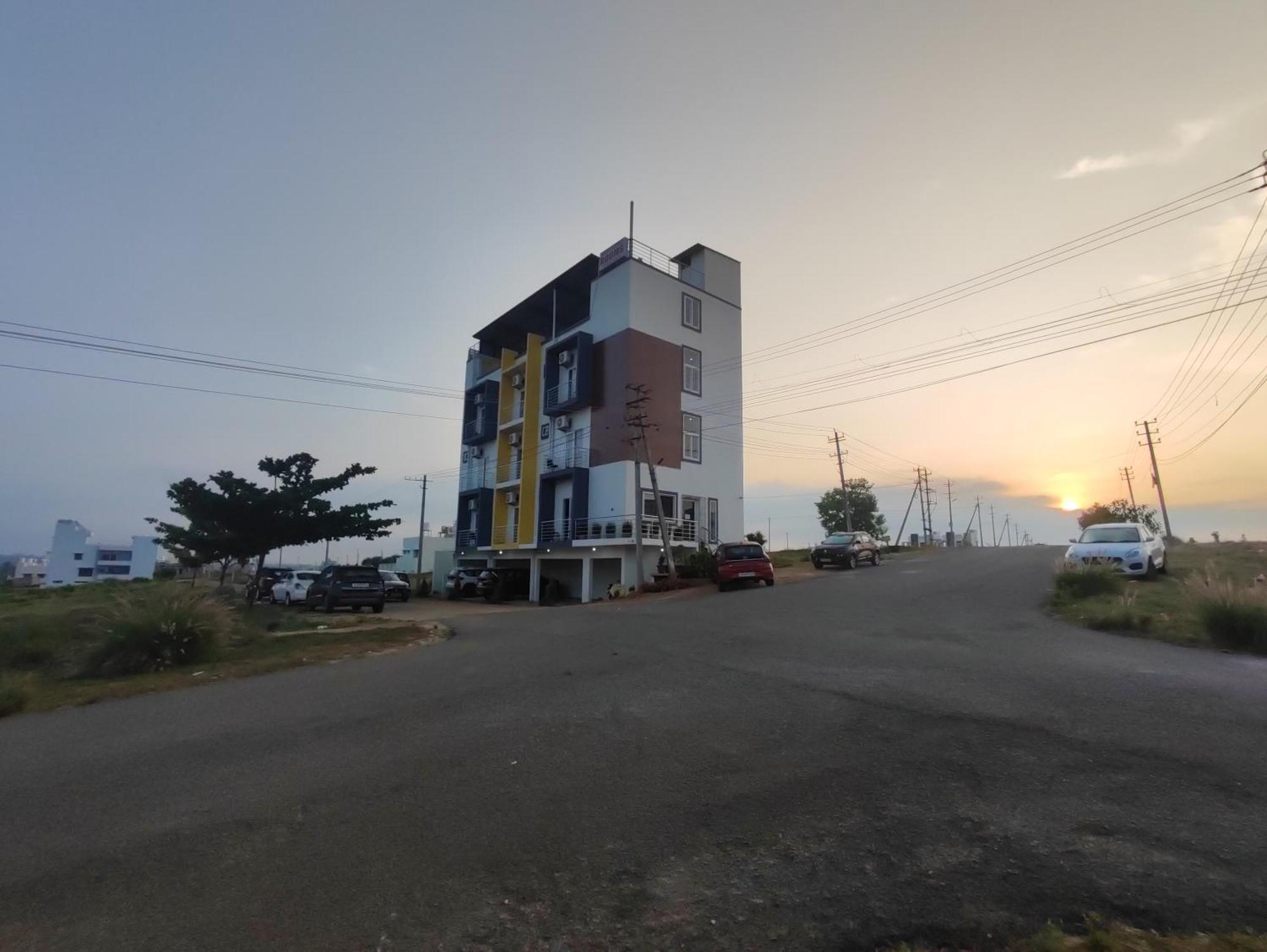 Mitra & Retreat Hotel Mysore