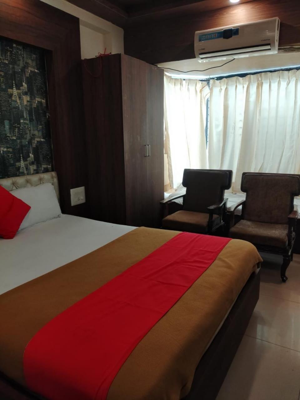 Raj Empire Hotel 3*