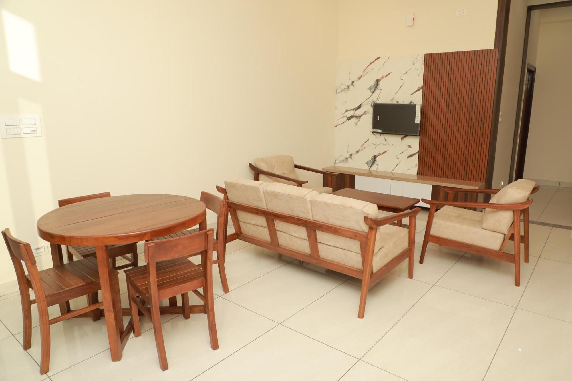 Nilgiri Woodlands Luxury Service Mysore