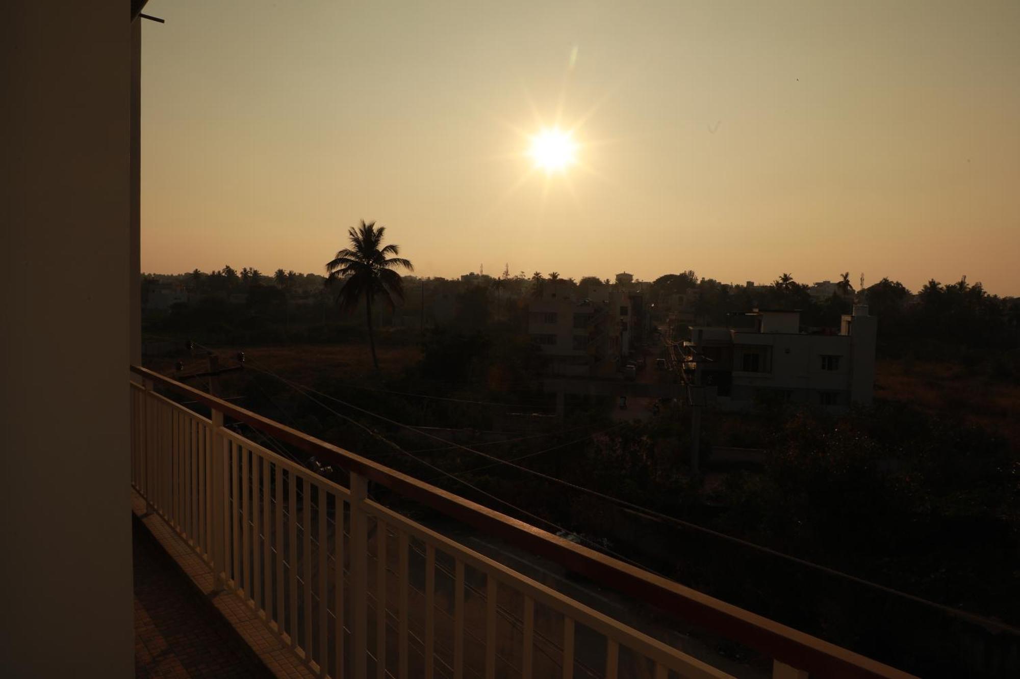 Apartment Nilgiri Woodlands Luxury Service *
