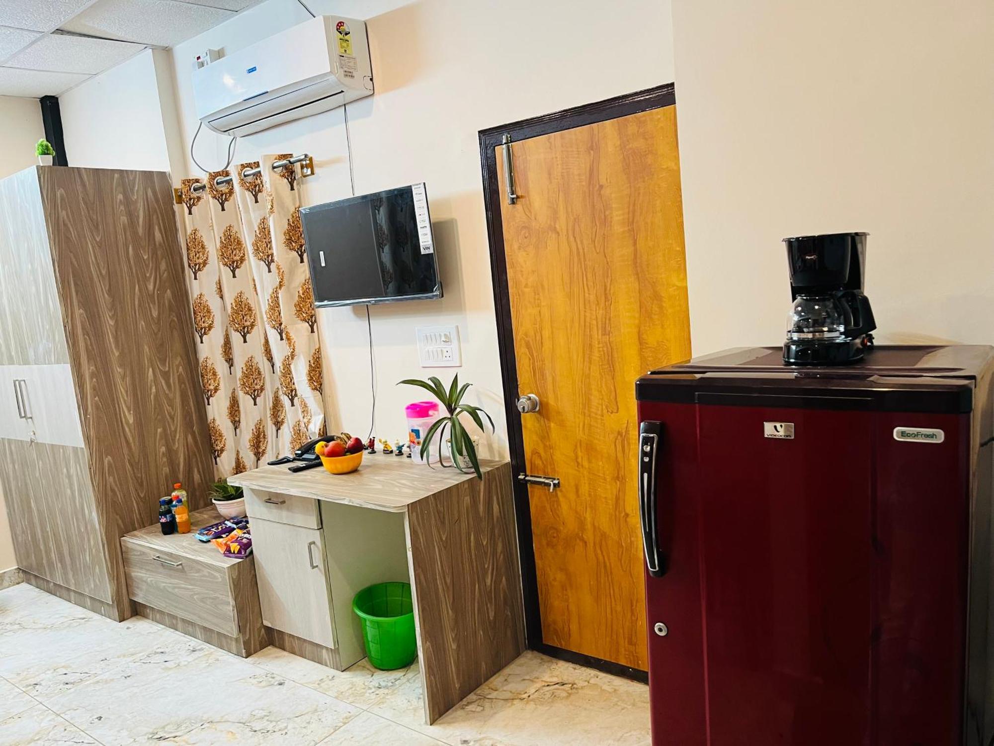 Hotel Adh Hazel Wood Mysore