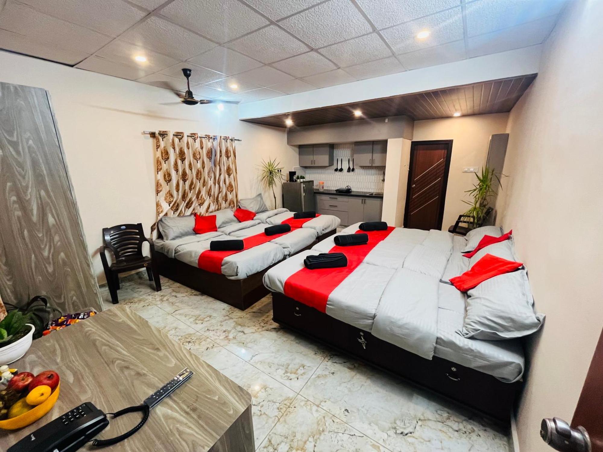 Adh Hazel Wood Hotel 3*