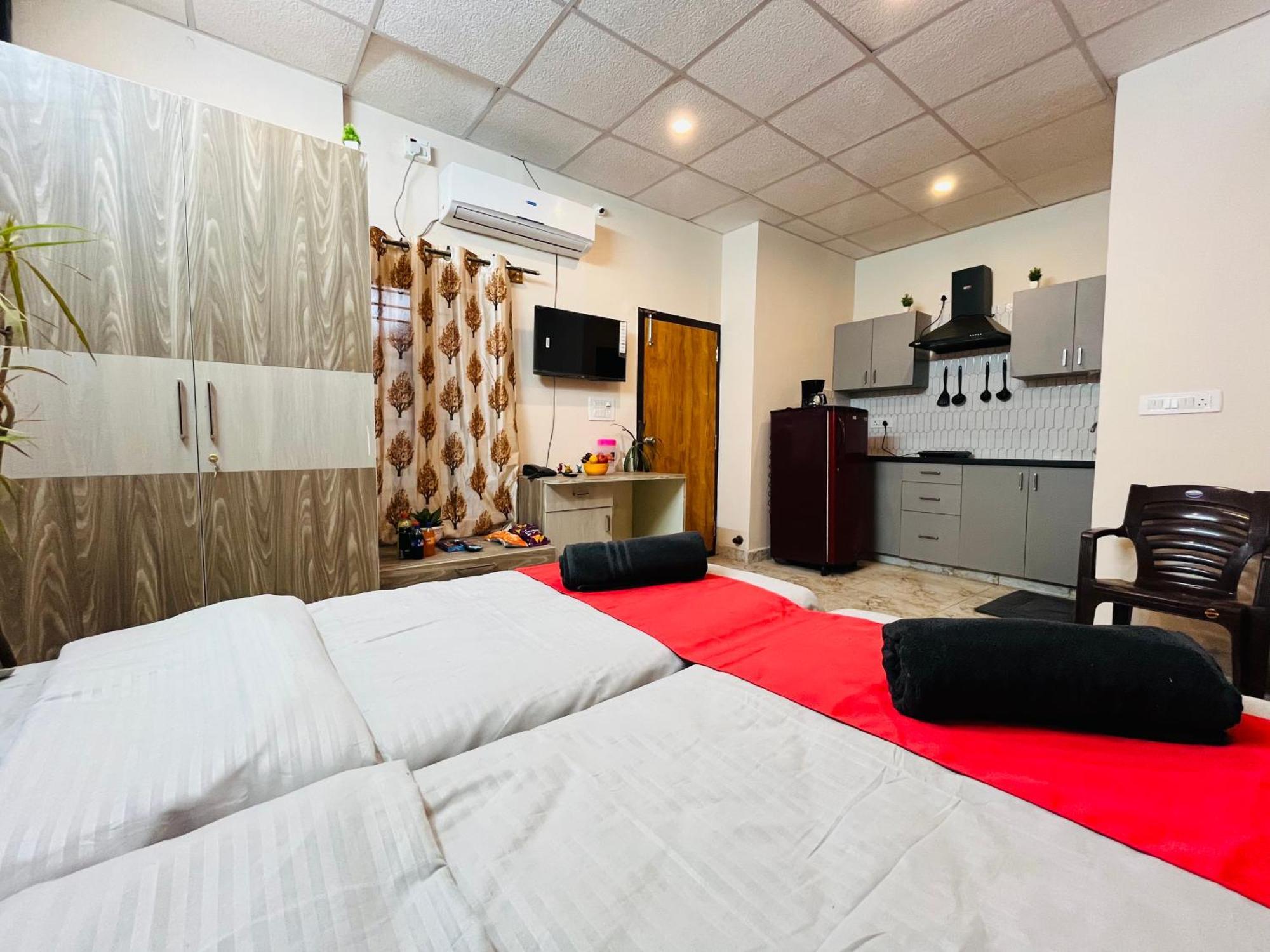 Hotel Adh Hazel Wood Mysore