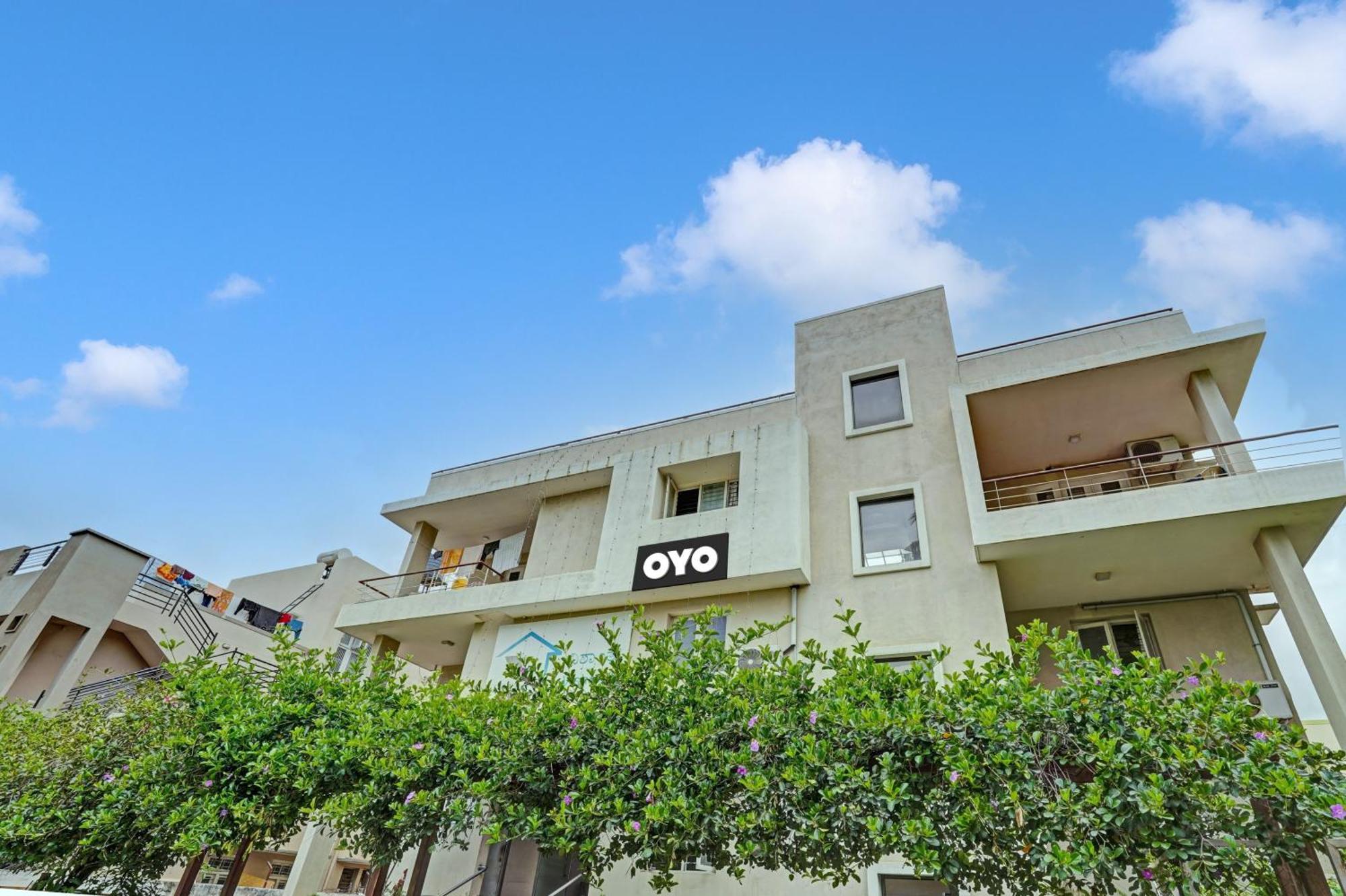 O Indra Hotel