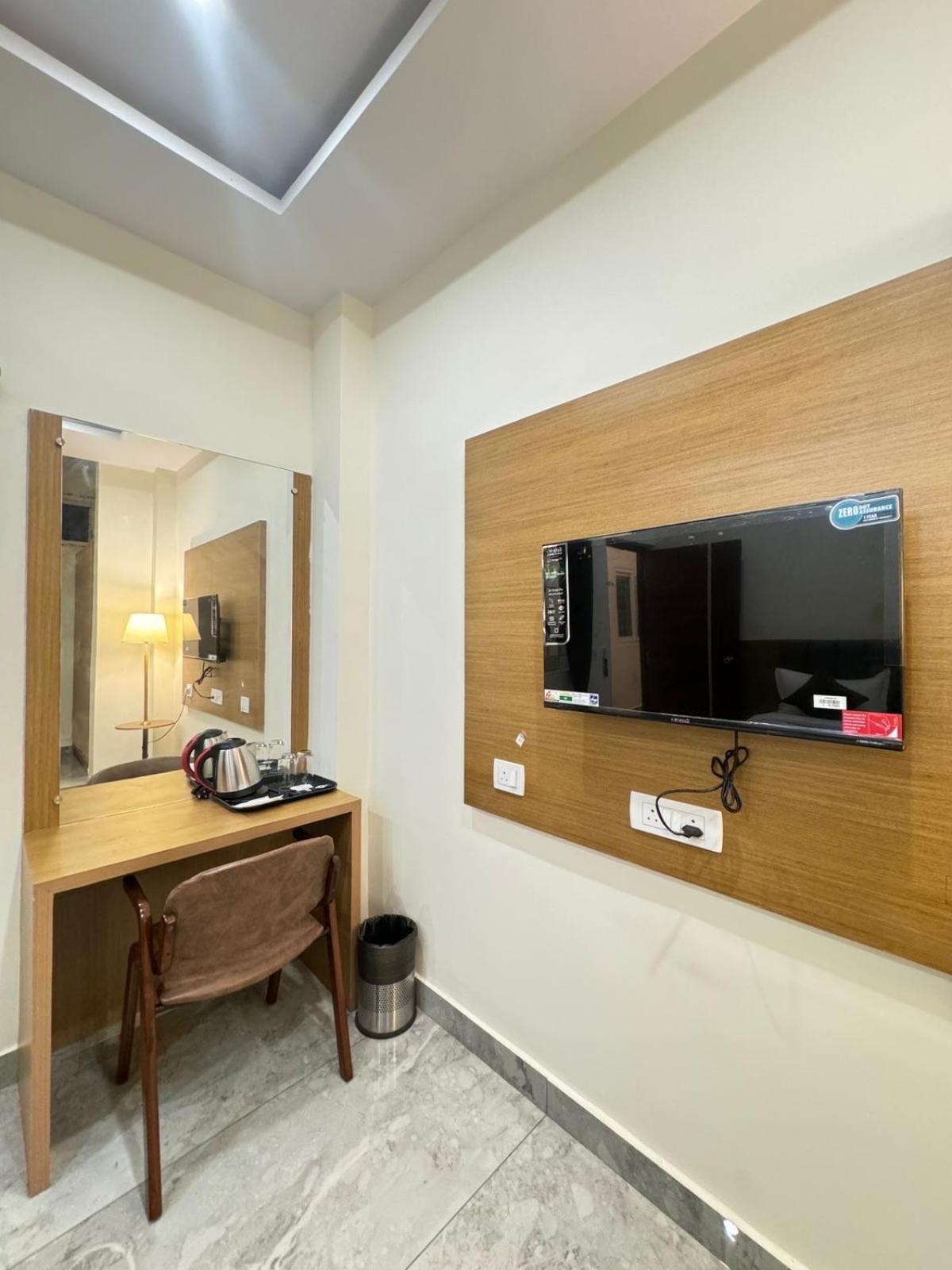 Hotel Boss Palace *