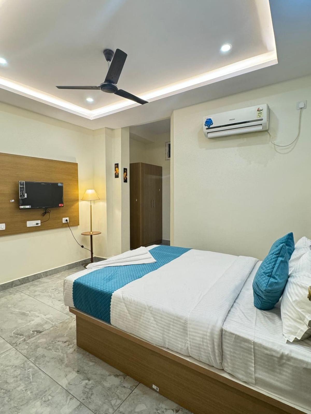 Boss Palace Hotel