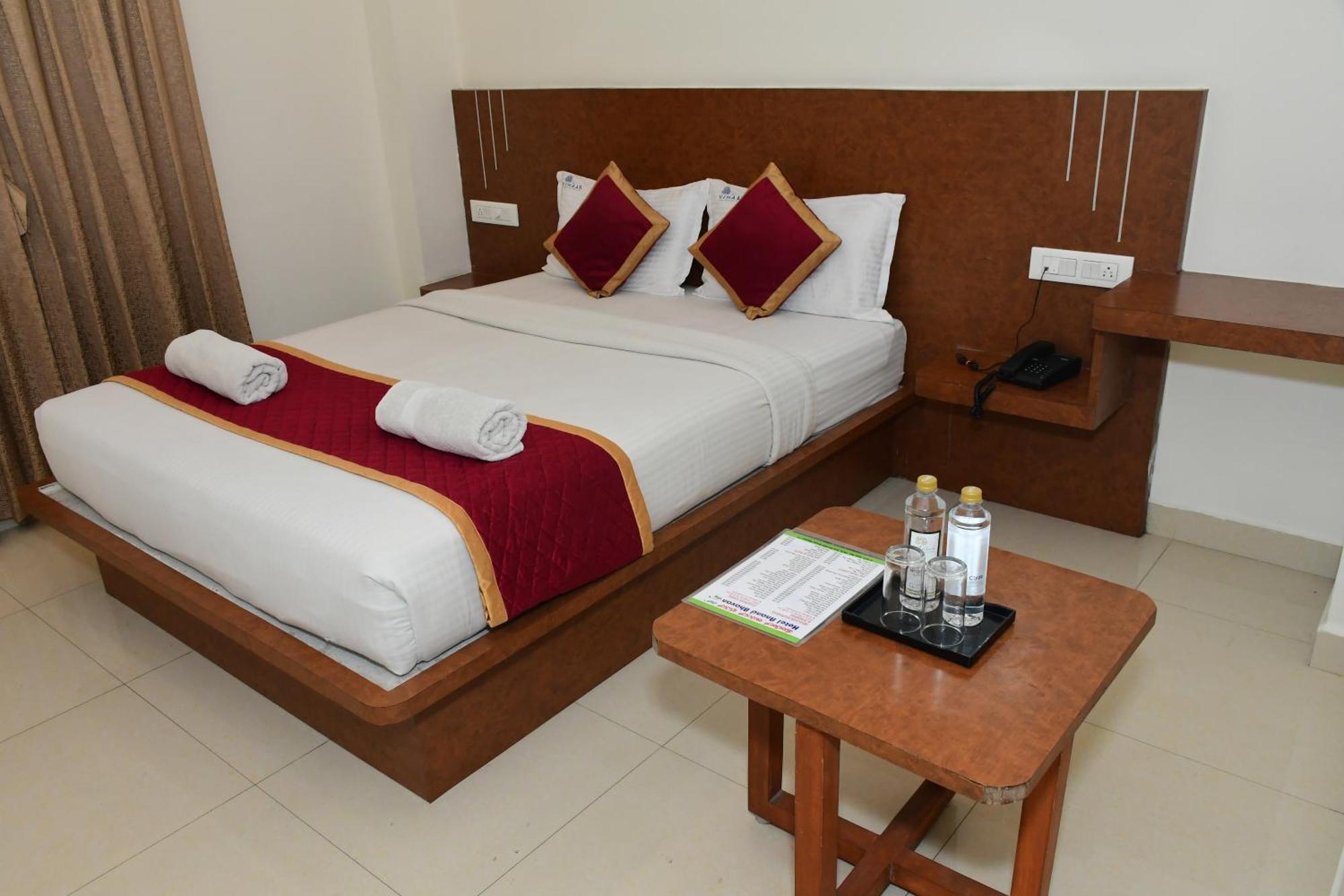 Sai Vihaar & Hotel